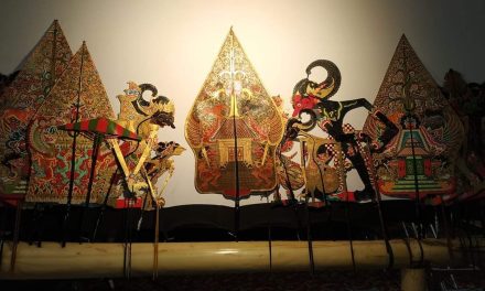Seni Penampilan Wayang Pertunjukan Tradisional Indonesia