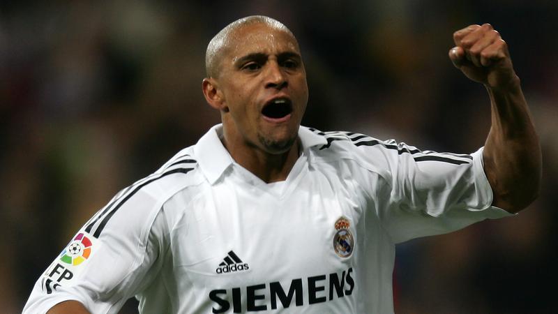 Pesepakbola Legendaris Dunia Roberto Carlos Andalan Striker