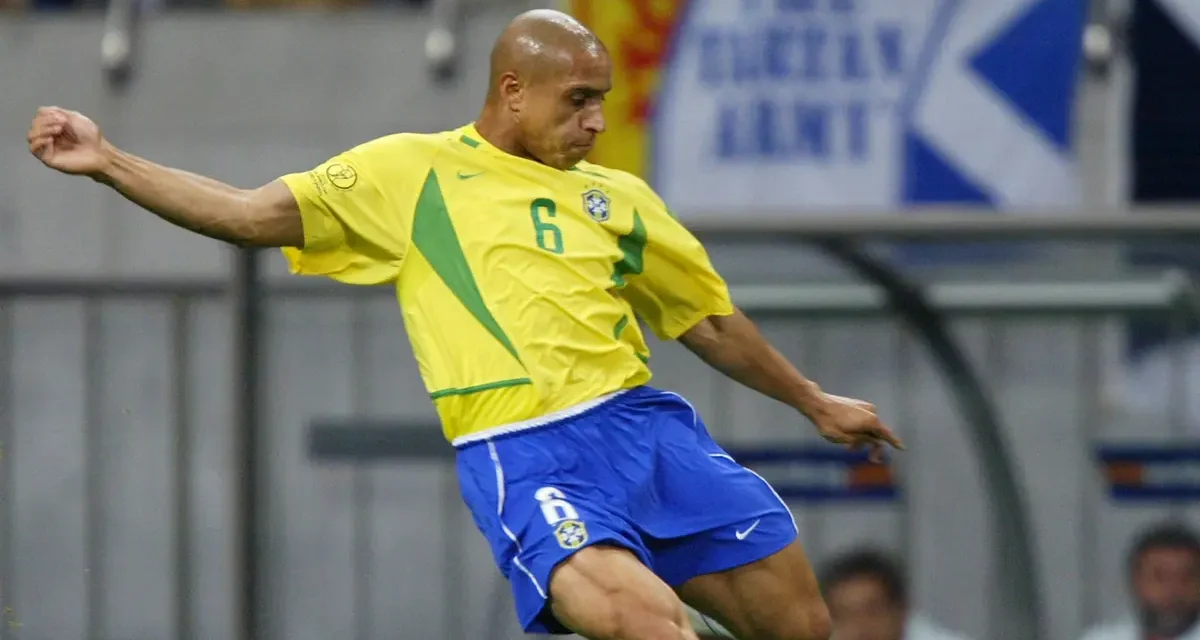Pesepakbola Jenius Roberto Carlos Pemain Dari Brasil