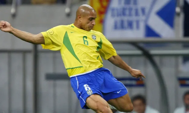 Pesepakbola Jenius Roberto Carlos Pemain Dari Brasil