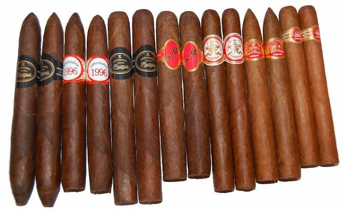 Rokok Besar Tebal Cerutu Juga Produk Tembakau