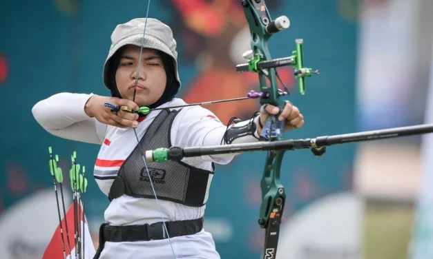 Olahraga Ketepatan Panahan Dengan Sebuah Busur