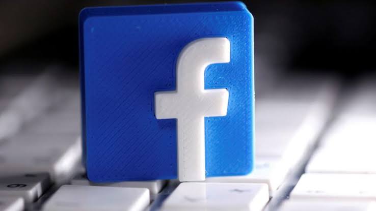 Pemakaian Aplikas Sosial Media Yaitu Sebuah Facebook