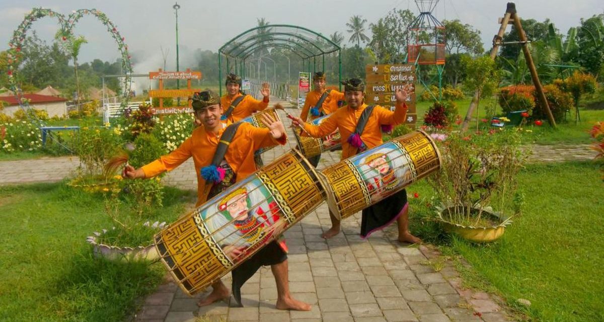 Peralatan Tabuh Gendang Memiliki Fungsi Dalam Musik