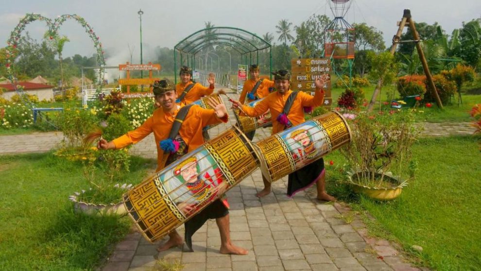 Peralatan Tabuh Gendang Memiliki Fungsi Dalam Musik
