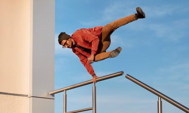 Olahraga Seni Gerak Parkour Di Berbagai Tempat