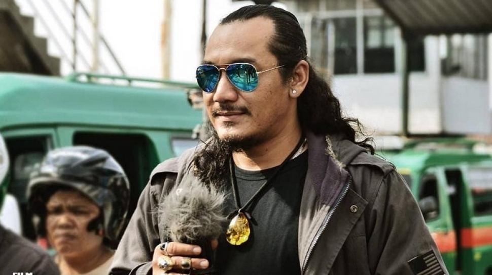 Sekelompok Orang Preman Yang Merasahkan Warga