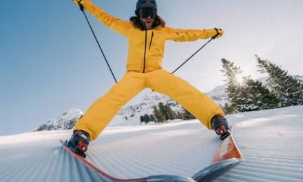Olahraga Rekreasi Ski Dengan Penggunaan Papan