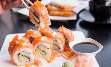 Makanan Mentah Jepang Sebuah Hidangan Sushi