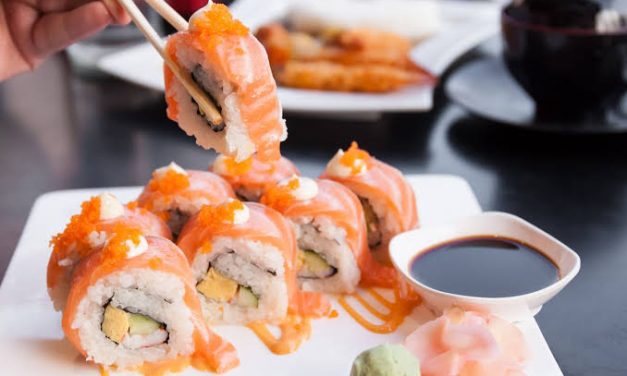 Makanan Mentah Jepang Sebuah Hidangan Sushi