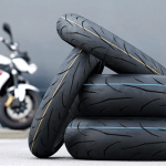 Sebuah Bagian Ban Kendaraan Sepeda Motor