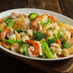 Sebuah Hidangan Capcay Makanan Penuh Sayur
