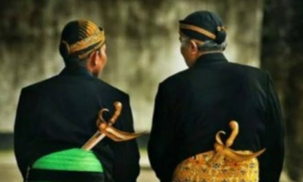Benda Tradisional Keris Dengan Beberapa Penggunaan