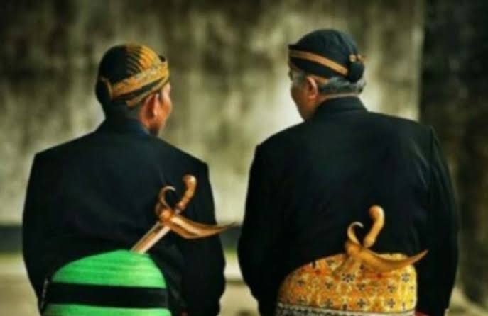 Benda Tradisional Keris Dengan Beberapa Penggunaan