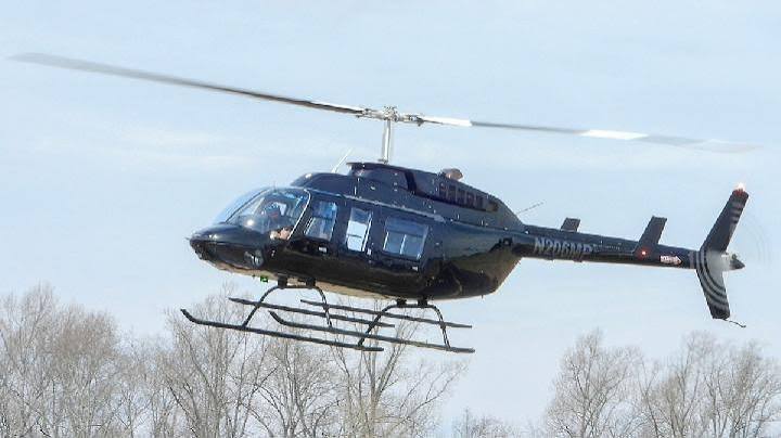 Kendaraan Terbang Helikopter Dengan Beberapa Penggunaan